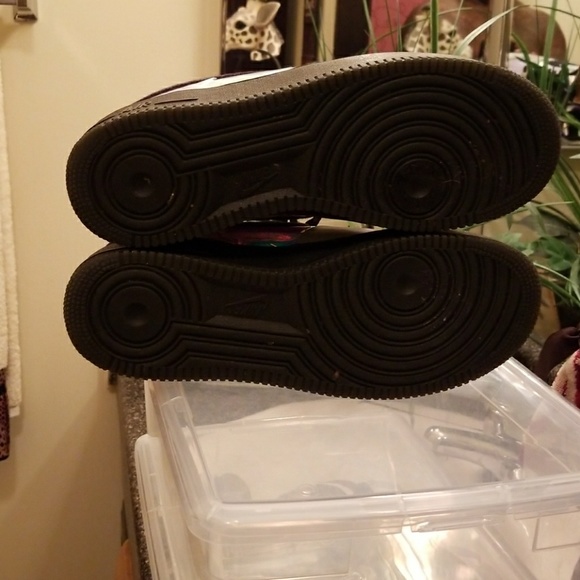 Air force 1s - Picture 5 of 6
